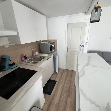 Maison De Cosy Pour 4 Personnes Casa de Férias Grand-Couronne