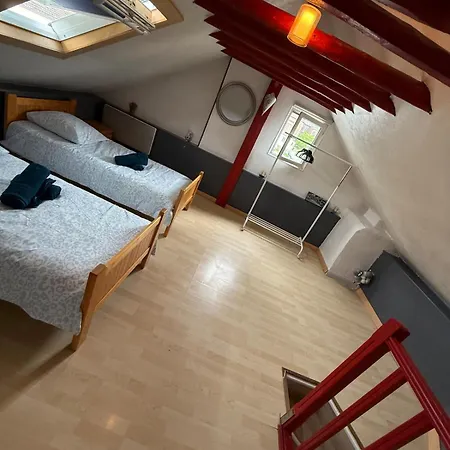 Casa de Férias Maison De Cosy Pour 4 Personnes Grand-Couronne